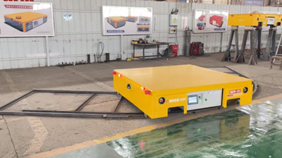 Железничка станица у облику лука / с у облику у облику железнице